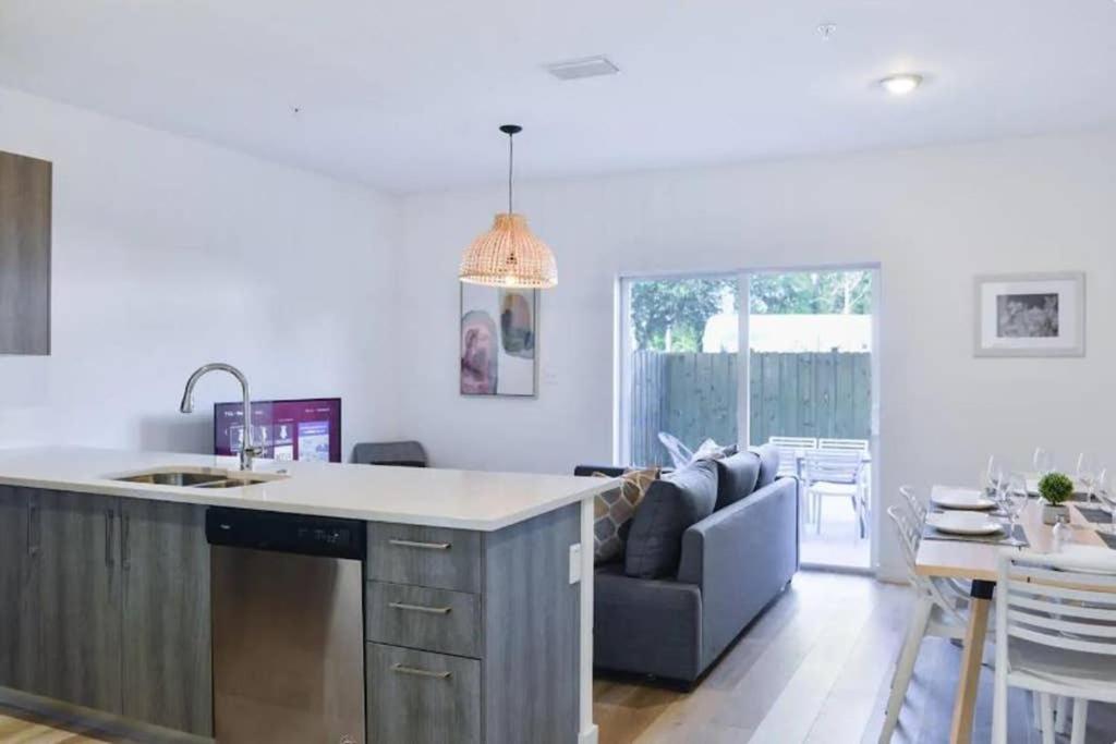 Outstanding Townhouse 18 Min From The Beach - Th2 迈阿密 外观 照片